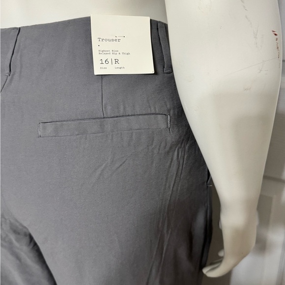 Women's High-Rise Wide Leg Pleated Front Trousers - a New Day Gray Size 16 R NWT - Picture 3 of 8